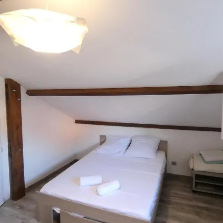 Maison Moderne Et Spacieuse Avec Piscine Villa