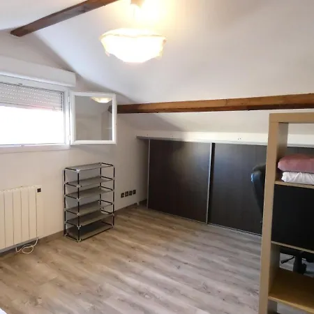 Maison Moderne Et Spacieuse Avec Piscine Villa *